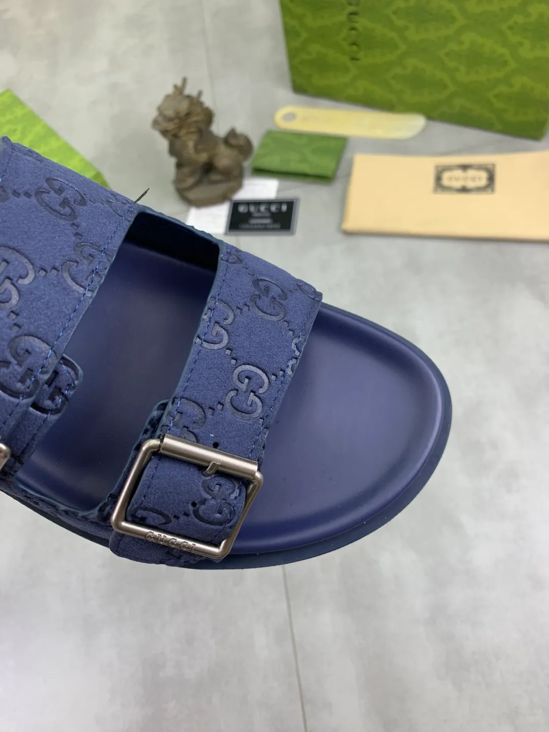 Men's Men's Shoes💰P340💰[New Style]🎁🎁🎁 High-quality GUCCI new casual slippers for the Year of the Snake, original official website, perfect workmanship, transmitting a kind of noble luxury, sublimating its definition of luxury in Gucci's high-end extraordinary craftsmanship. Original Gucci double G combination outsole, code number: 38-44 (45 customized)